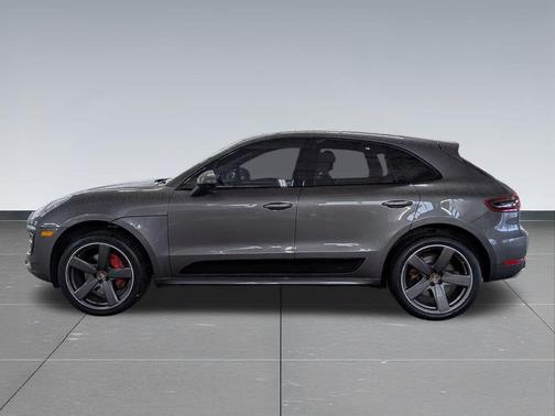 2016 Porsche Macan Turbo
