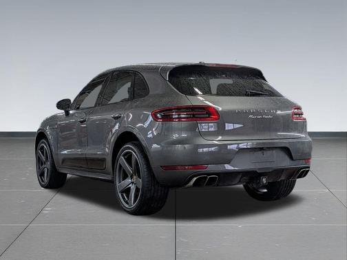 2016 Porsche Macan Turbo