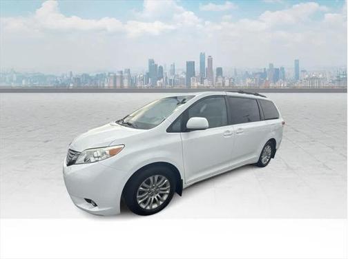 2013 Toyota Sienna XLE