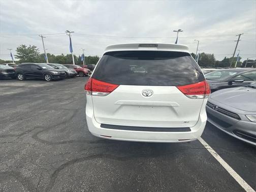 2013 Toyota Sienna XLE
