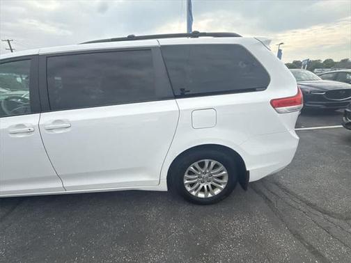 2013 Toyota Sienna XLE