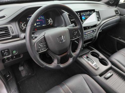 2023 Honda Passport AWD TrailSport