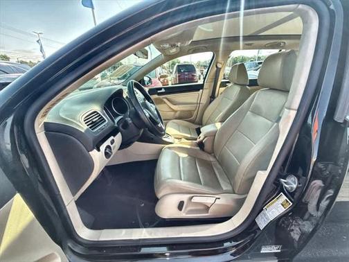2014 Volkswagen Jetta SportWagen DSG TDI w/Sunroof & Nav