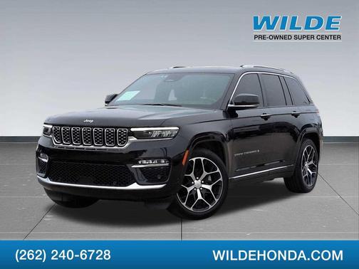 Diamond Black Crystal Pearlcoat 2023 Jeep Grand Cherokee Summit SUV