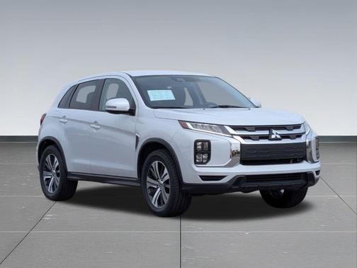 White Diamond 2024 Mitsubishi Outlander Sport SE