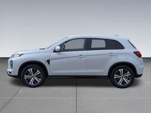 White Diamond 2024 Mitsubishi Outlander Sport SE
