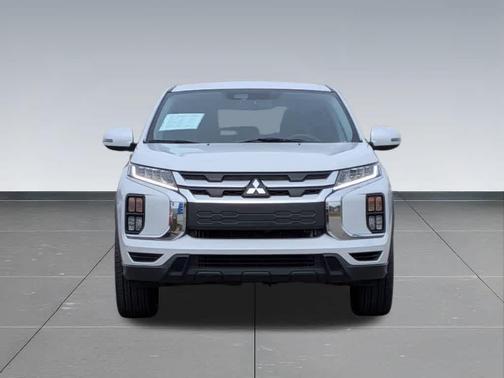 White Diamond 2024 Mitsubishi Outlander Sport SE
