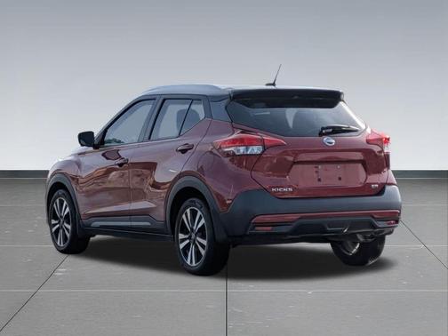 2019 Nissan Kicks SR