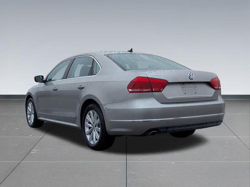 2013 Volkswagen Passat 2.5 SEL Premium