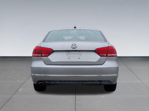 2013 Volkswagen Passat 2.5 SEL Premium