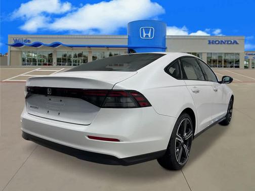 Platinum White Pearl 2026 Honda Accord SE