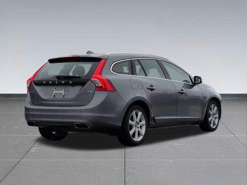 2017 Volvo V60 T5 Premier