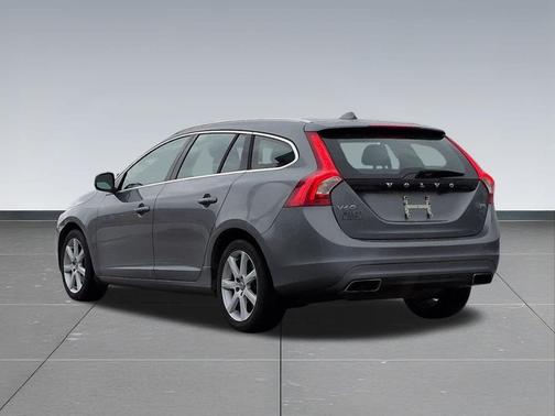 2017 Volvo V60 T5 Premier