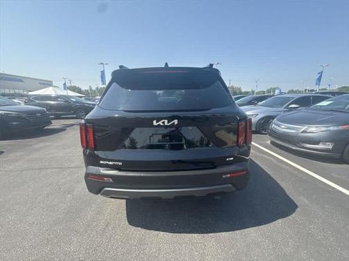 2023 Kia Sorento EX