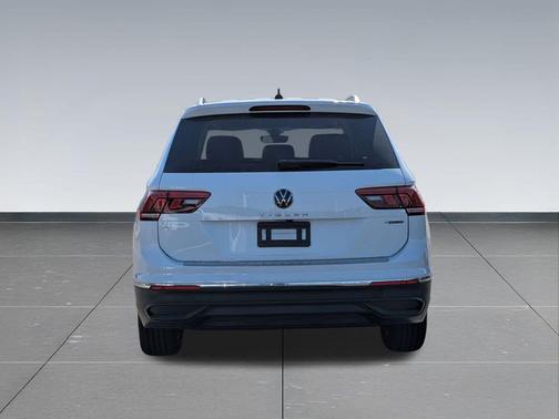 2024 Volkswagen Tiguan 2.0T SE 4MOTION