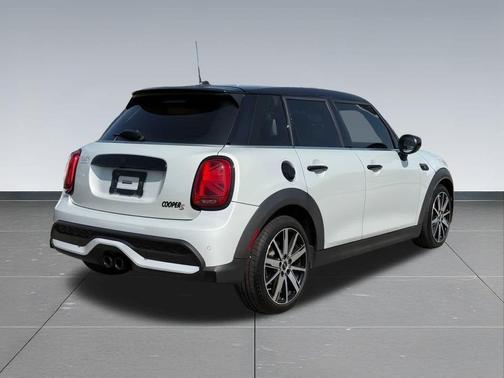 2022 MINI Hardtop Cooper S