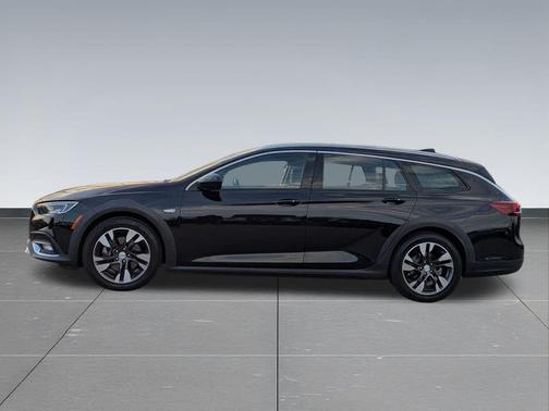 2018 Buick Regal TourX Essence