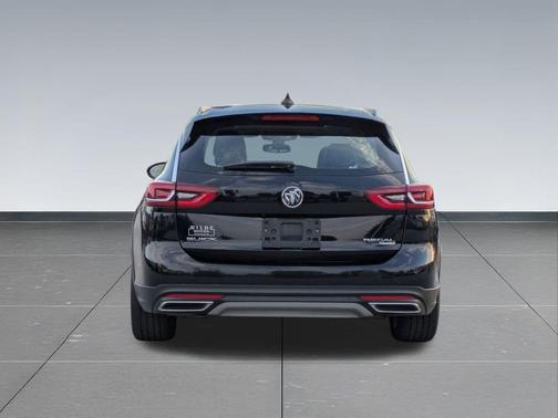 2018 Buick Regal TourX Essence
