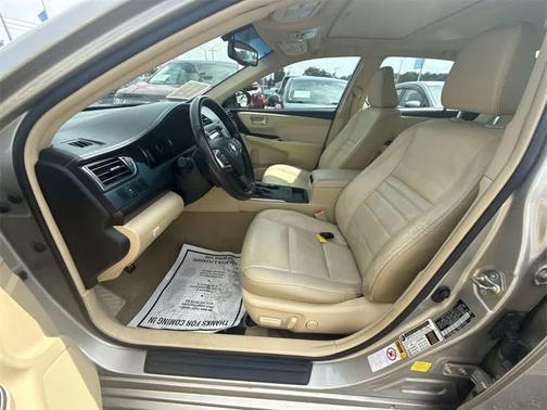 2016 Toyota Camry XLE