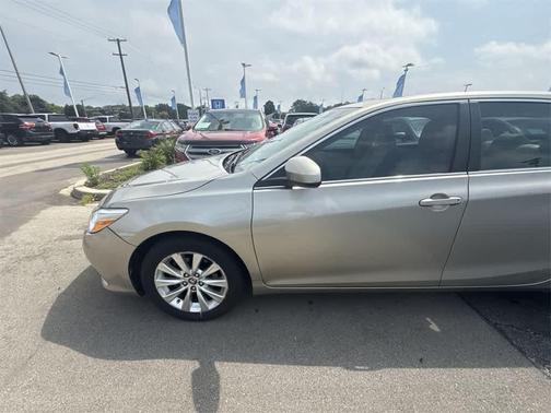 2016 Toyota Camry XLE