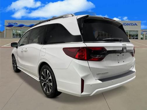 Platinum White Pearl 2026 Honda Odyssey Elite