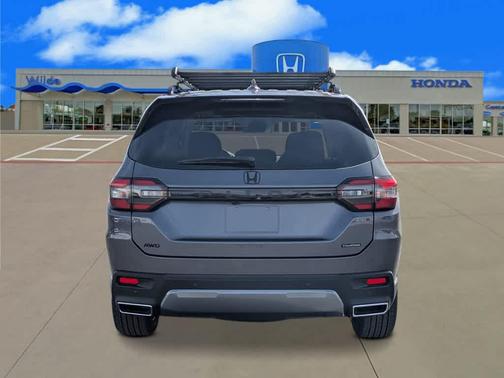 Modern Steel Metallic 2026 Honda Pilot Touring 8-Passenger