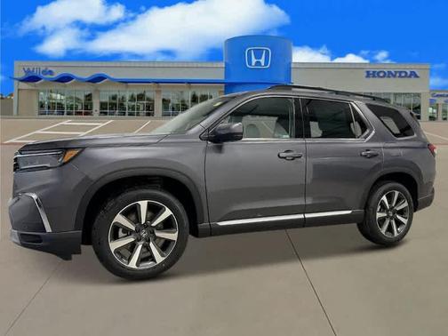 2025 Honda Pilot Touring 8-Passenger
