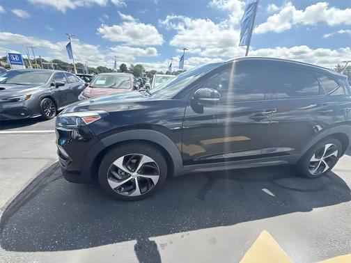 2016 Hyundai TUCSON Sport