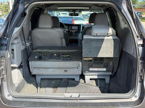 2015 Toyota Sienna XLE