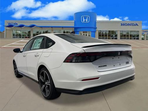 Platinum White Pearl 2026 Honda Accord Hybrid Sport