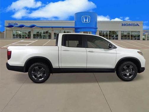 Platinum White Pearl 2026 Honda Ridgeline TrailSport