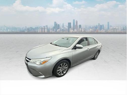 2016 Toyota Camry Hybrid XLE