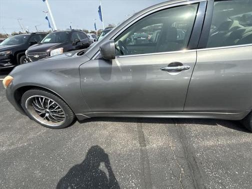 2012 INFINITI M56x Base