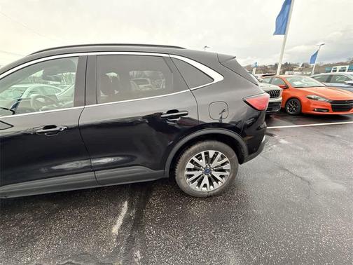2021 Ford Escape Titanium
