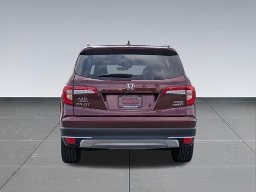 2022 Honda Pilot Touring 8-Passenger