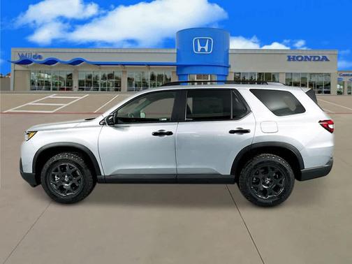 Solar Silver Metallic 2026 Honda Pilot TrailSport