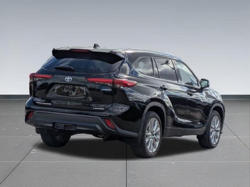 2021 Toyota Highlander Hybrid Limited