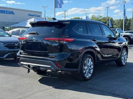 2021 Toyota Highlander Hybrid Limited