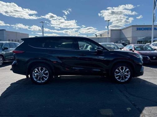 2021 Toyota Highlander Hybrid Limited