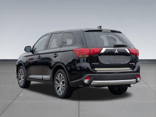 2017 Mitsubishi Outlander SE