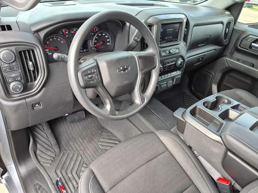 Sterling Gray Metallic 2025 Chevrolet Silverado 1500 Custom Trail Boss