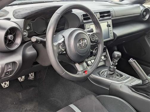 2024 Toyota GR86 Premium