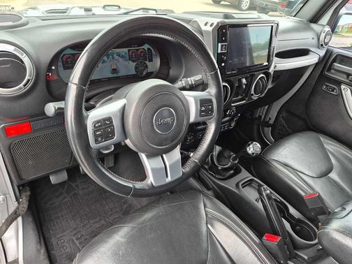 Billet Silver Metallic Clearcoat 2016 Jeep Wrangler Unlimited Rubicon