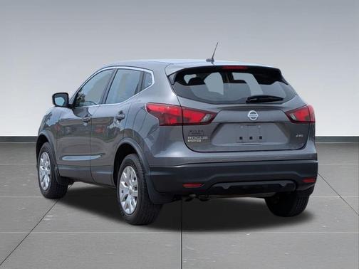 Gun Metallic 2019 Nissan Rogue Sport S
