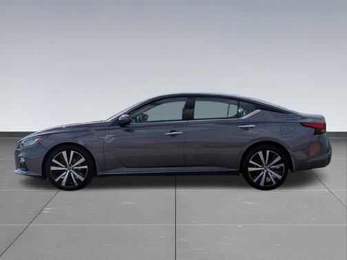 Gun Metallic 2020 Nissan Altima Platinum Intelligent AWD