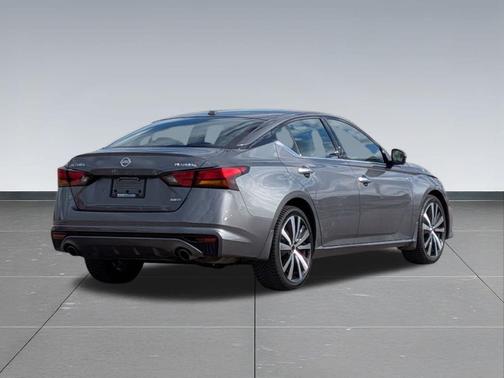 Gun Metallic 2020 Nissan Altima Platinum Intelligent AWD