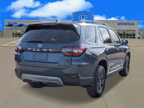 2026 Honda Pilot TrailSport