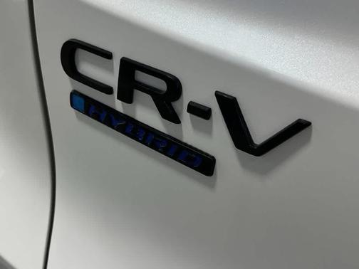 Platinum White Pearl 2026 Honda CR-V Hybrid Sport-L AWD