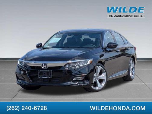 Crystal Black Pearl 2018 Honda Accord Touring