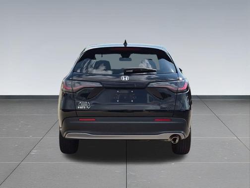 Crystal Black Pearl 2025 Honda HR-V 2WD Sport